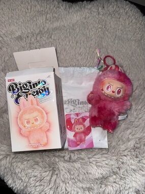 Pop Mart Labubu Big Into Energy Love